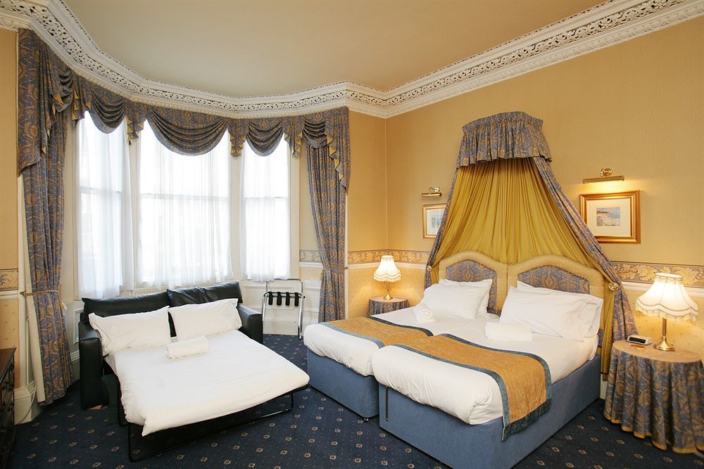 Gasthuis West End 4*